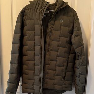 Mountain Hardwear Men's Green Puffer Jacket